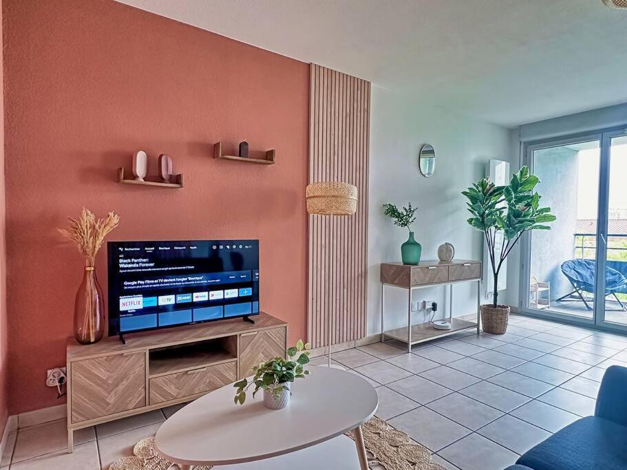 Charmant T2 Terrasse, Garage Villeurbanne Bagian luar foto