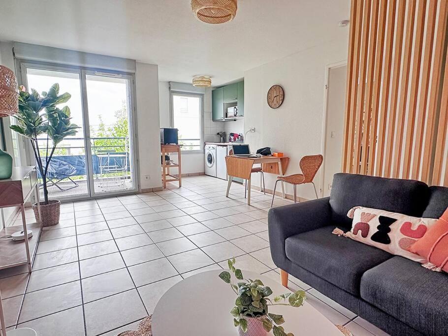 Charmant T2 Terrasse, Garage Villeurbanne Bagian luar foto